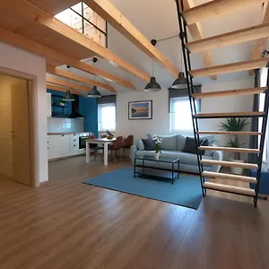  Apartment Gavan
